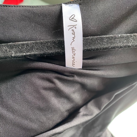 NWOT black dress with ruched side - Picture 3 of 3